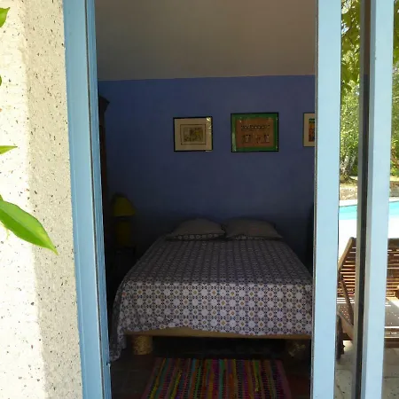 Maison Conviviale Avec Piscine Villa