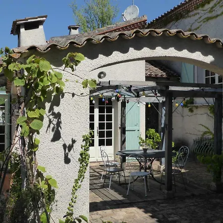 Maison Conviviale Avec Piscine *